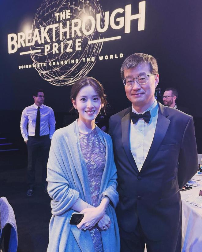 章泽天最新动态揭秘，探索成功之路的无限可能