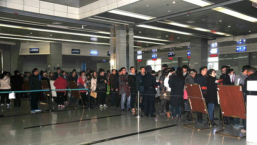 中央最新政策探索，民间小巷中的独特风味小店揭秘